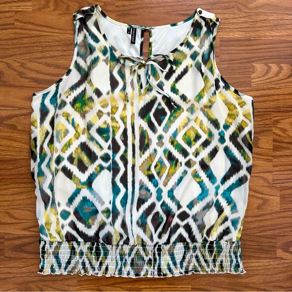Maurice’s Womens Plus Size 2 Tank Sleeveless Top Tribal Lightweight White EUC - Picture 1 of 12